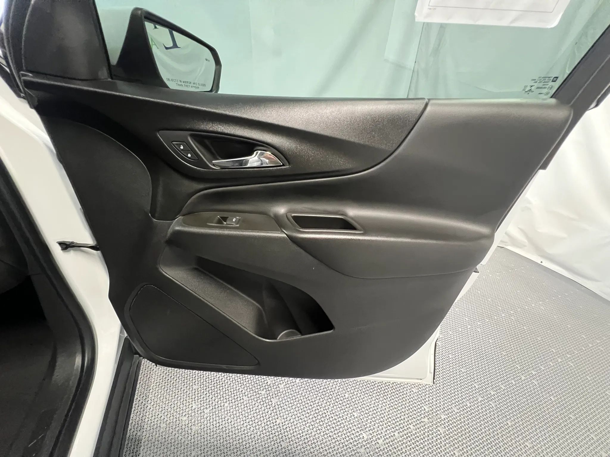 2020 Chevrolet Equinox LT - Photo 19