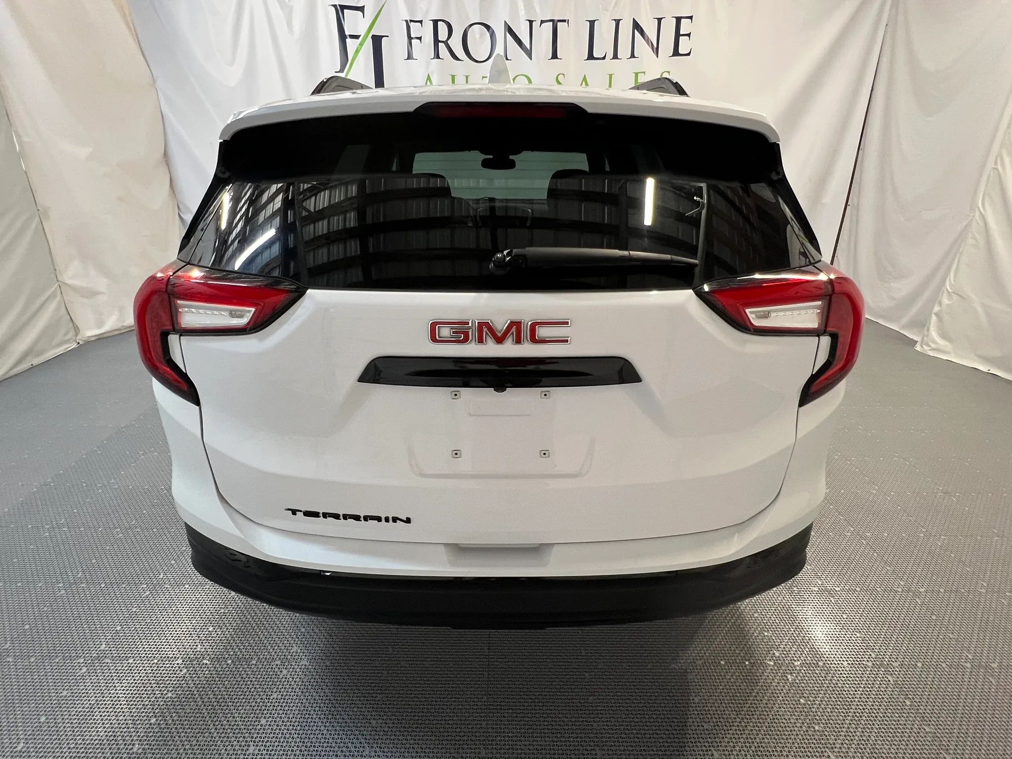 2023 GMC Terrain SLE - Photo 6