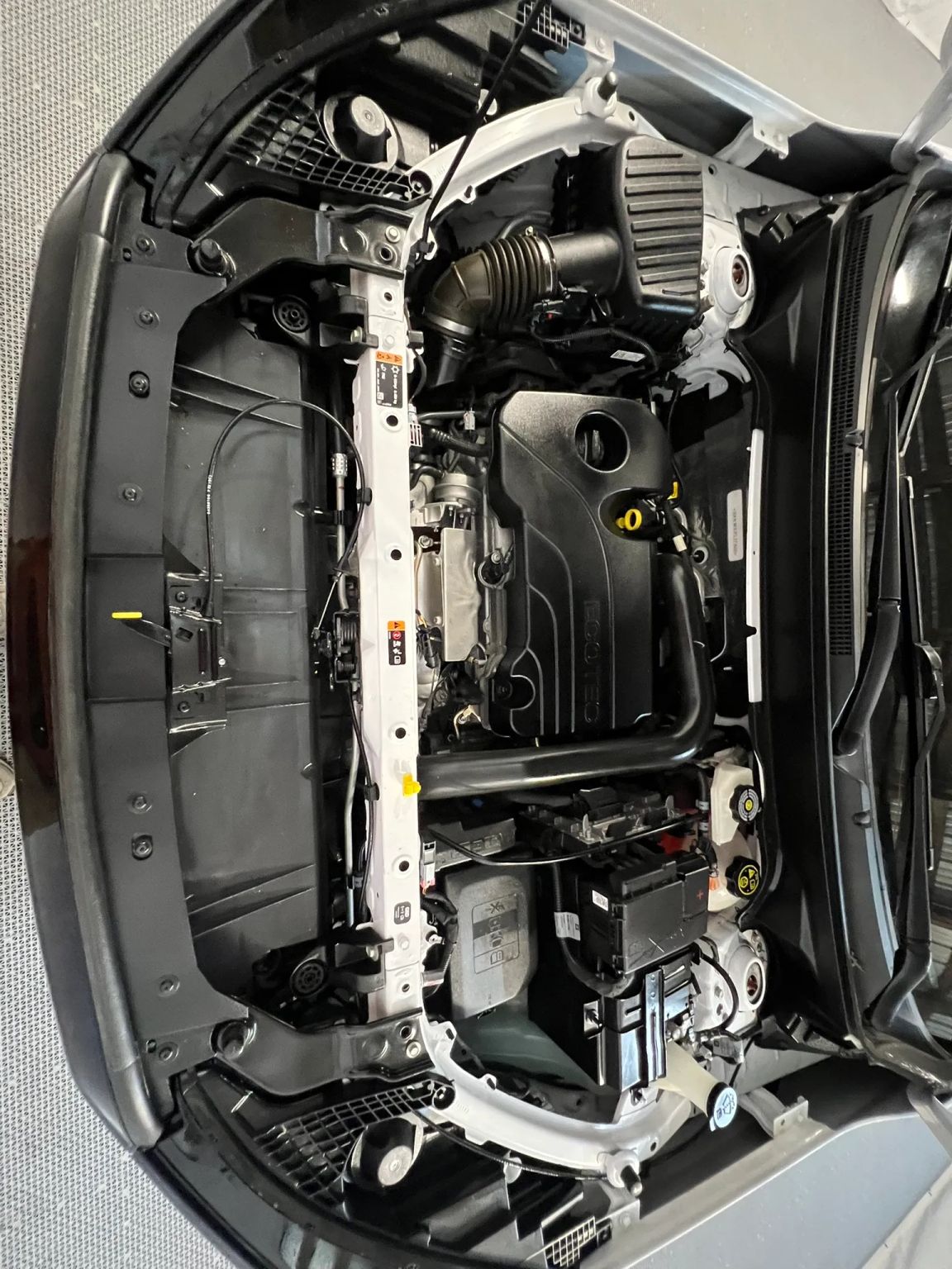 2023 GMC Terrain SLE - Photo 10