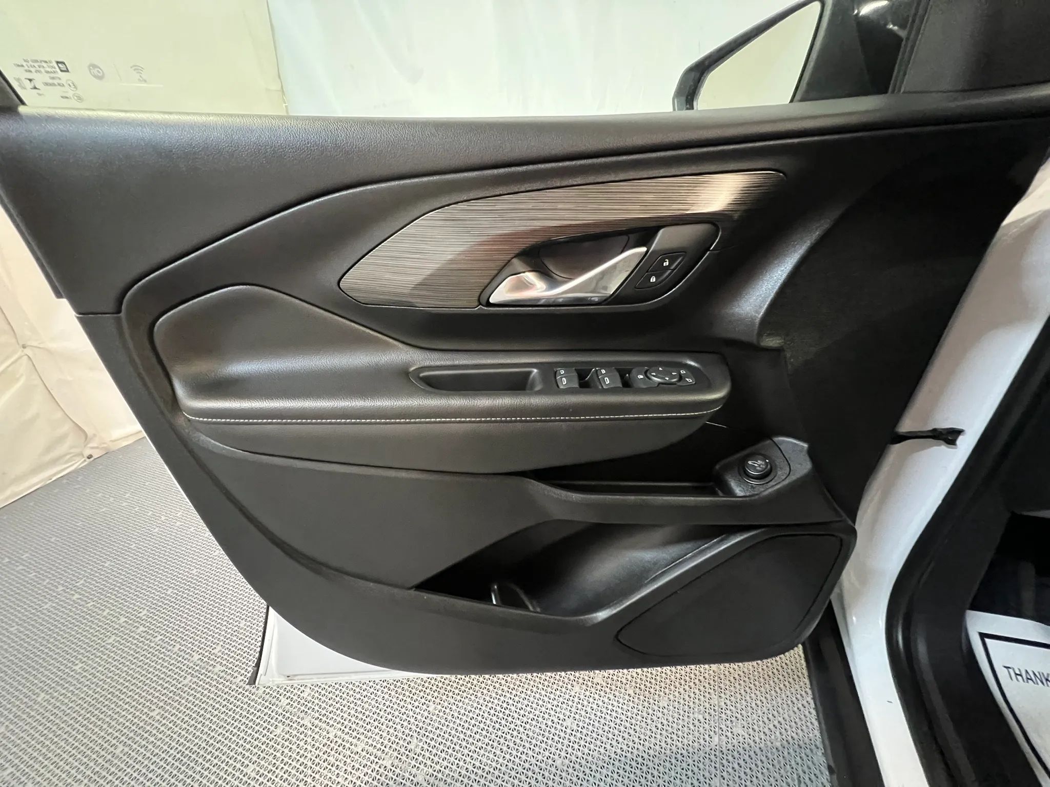 2023 GMC Terrain SLE - Photo 11