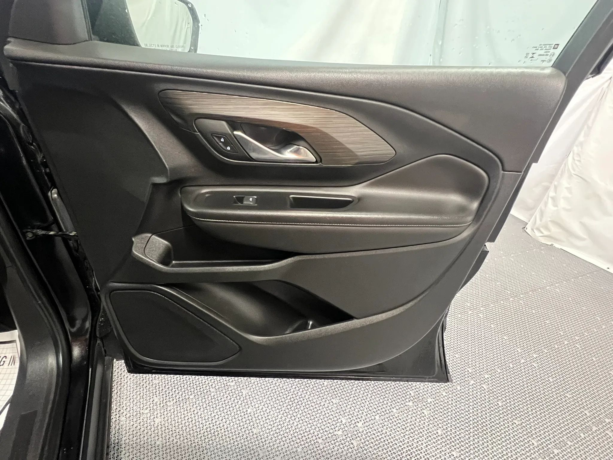 2023 GMC Terrain SLT - Photo 21