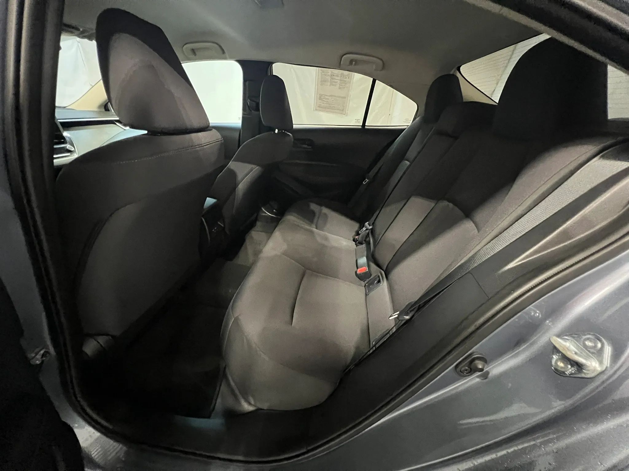 2025 Toyota Corolla LE - Photo 21