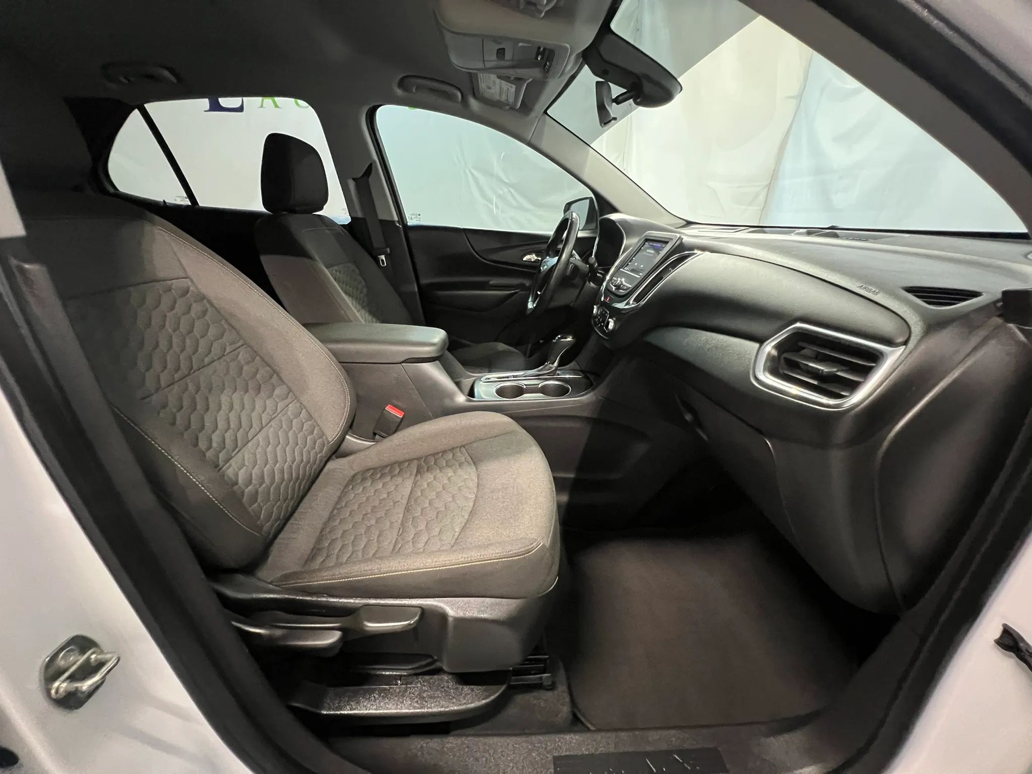 2020 Chevrolet Equinox LT - Photo 18