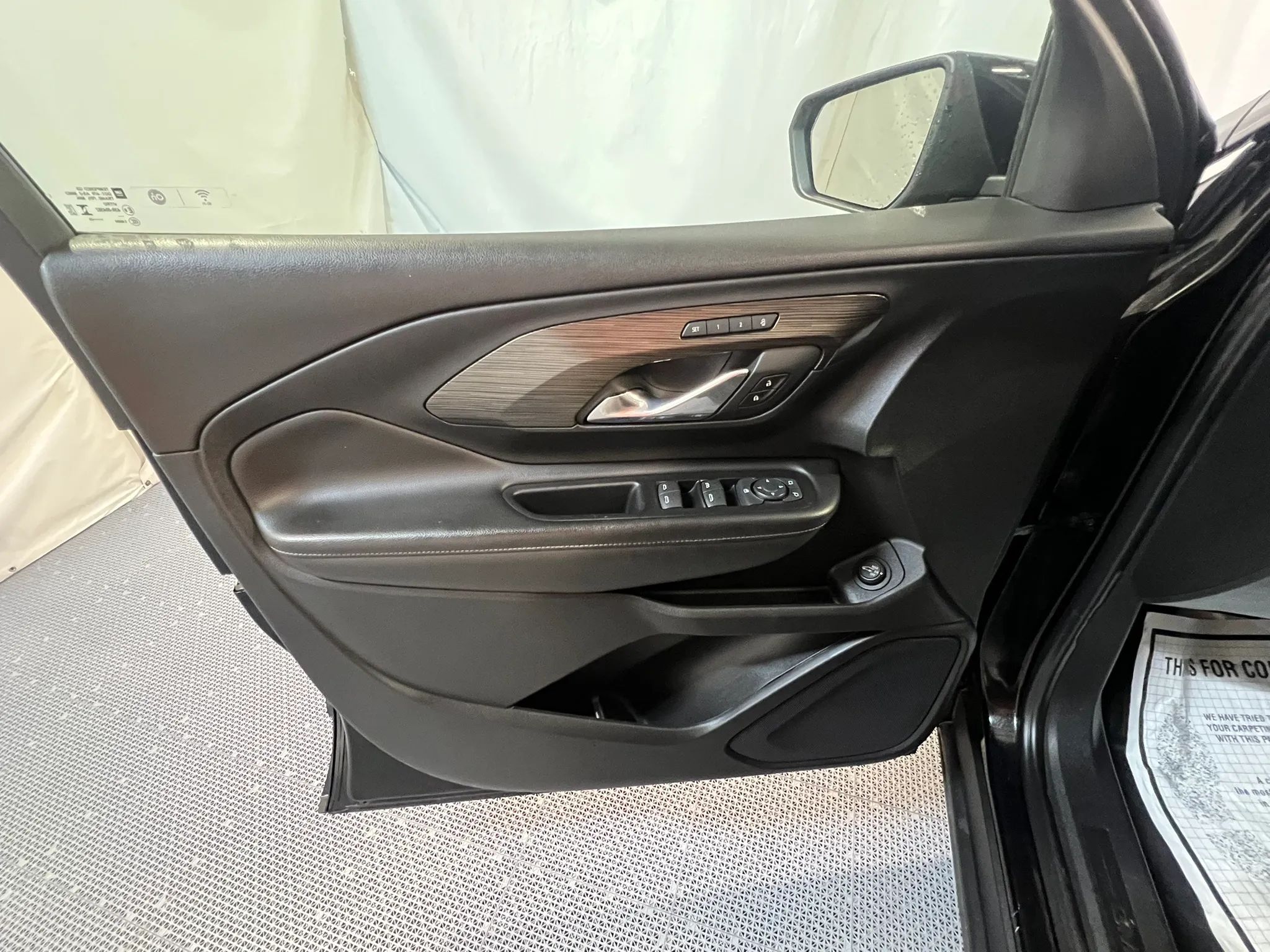 2023 GMC Terrain SLT - Photo 19