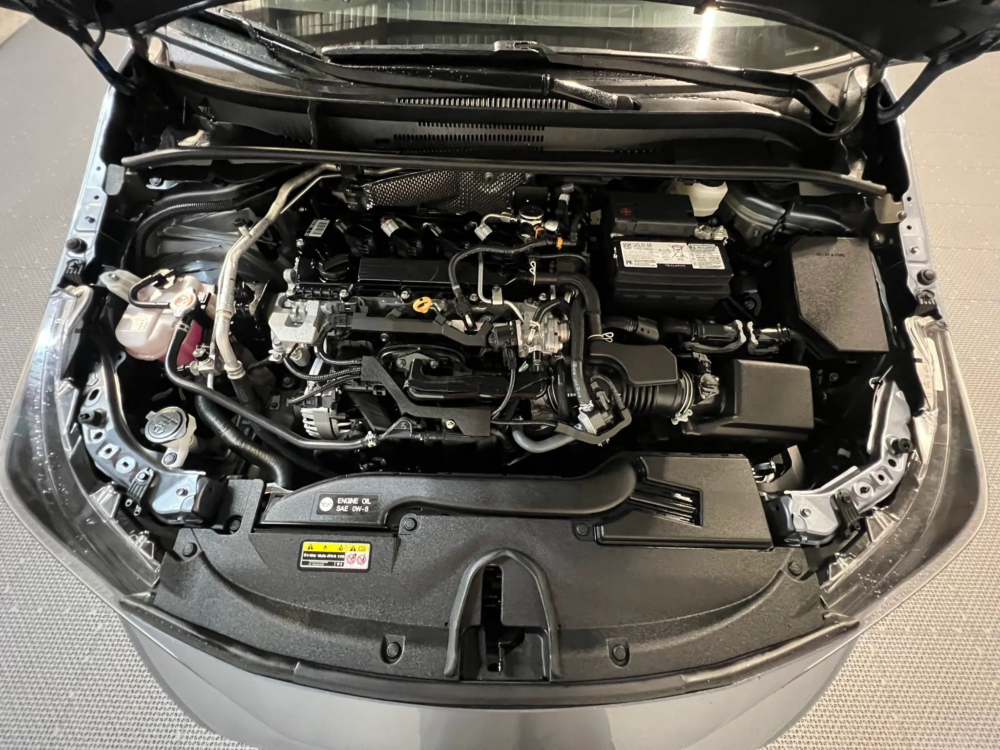 2025 Toyota Corolla LE - Photo 10