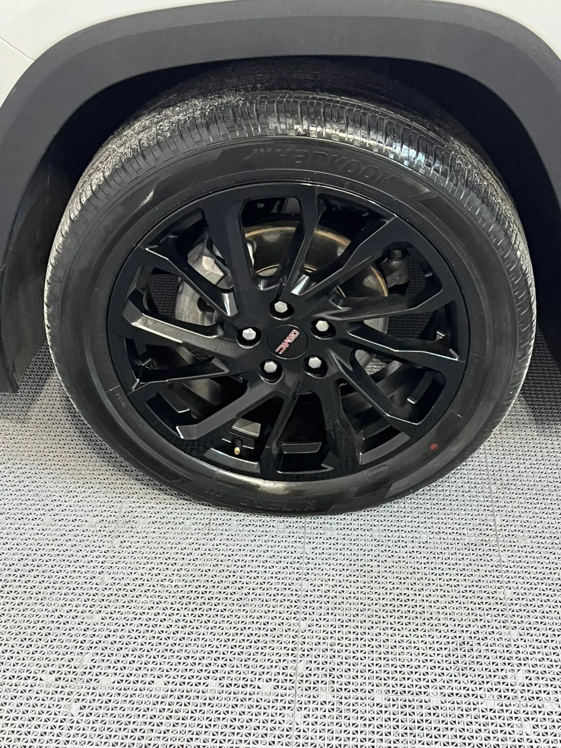 2023 GMC Terrain SLE - Photo 9
