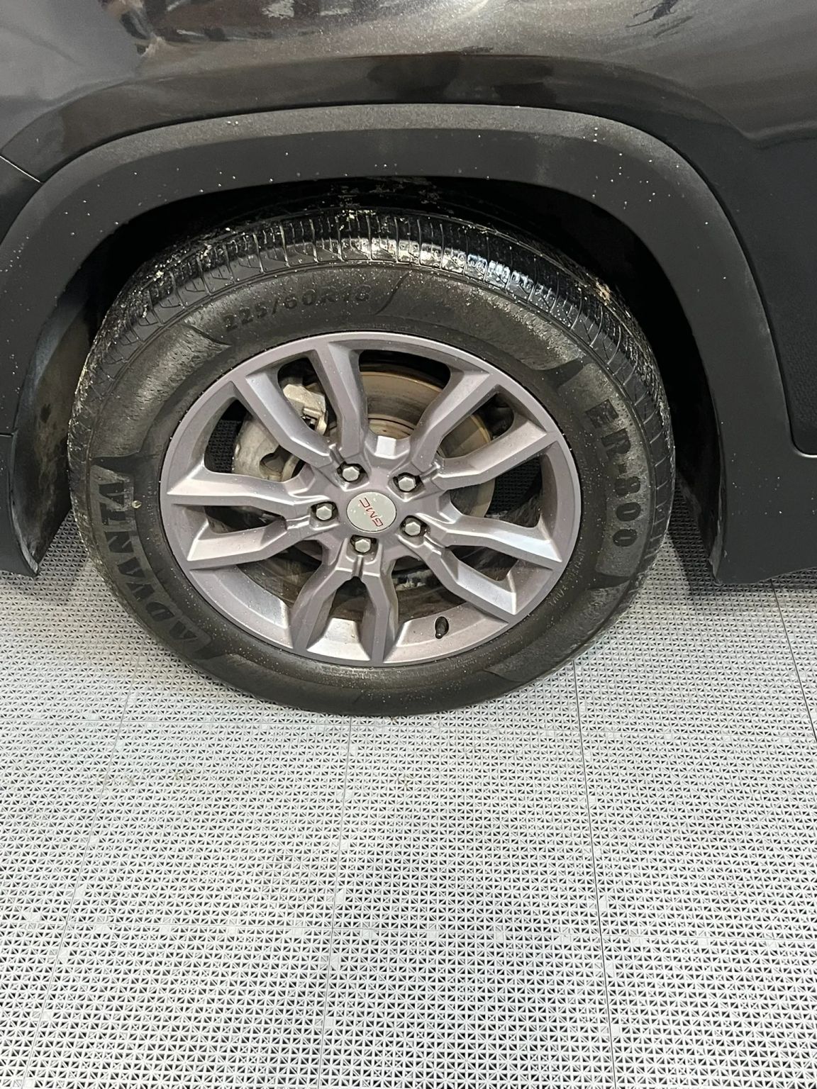 2023 GMC Terrain SLT - Photo 24