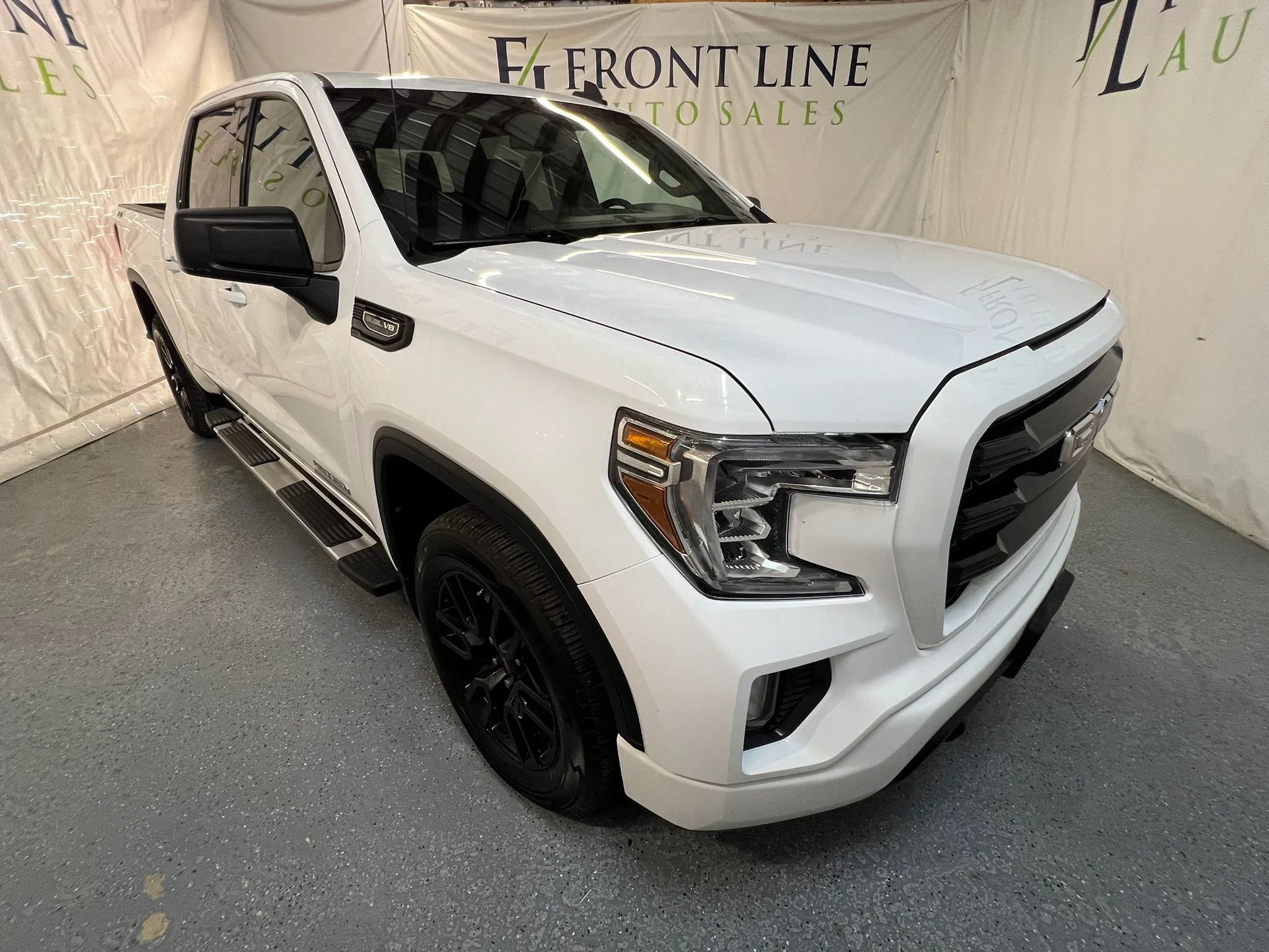 2020 GMC Sierra 4WD Crew Cab Short Box Elevation's photo