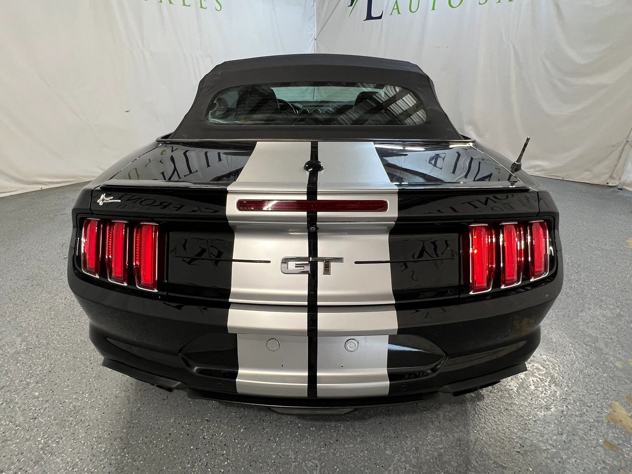 2018 Ford Mustang GT Premium - Photo 7