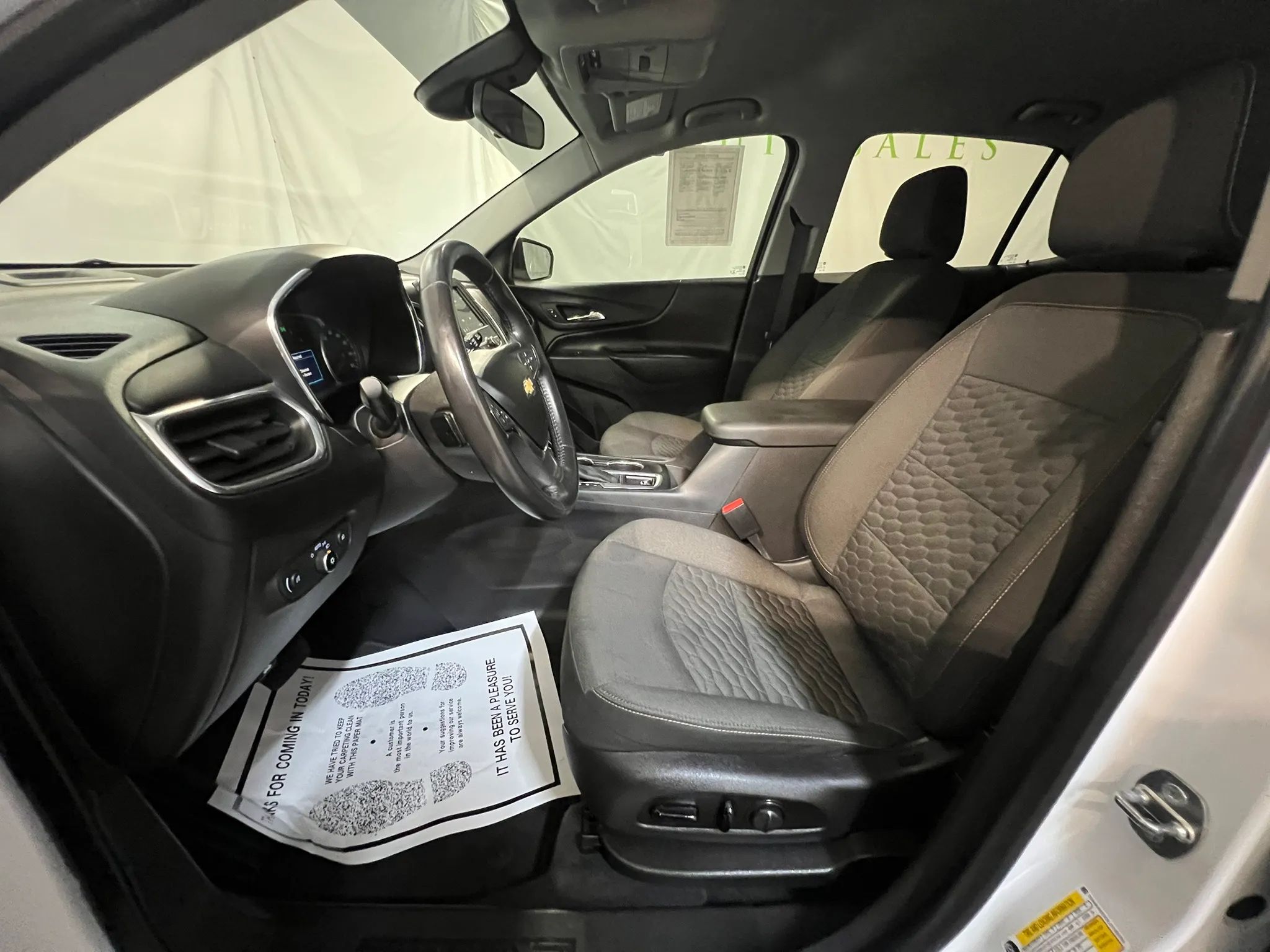 2020 Chevrolet Equinox LT - Photo 12