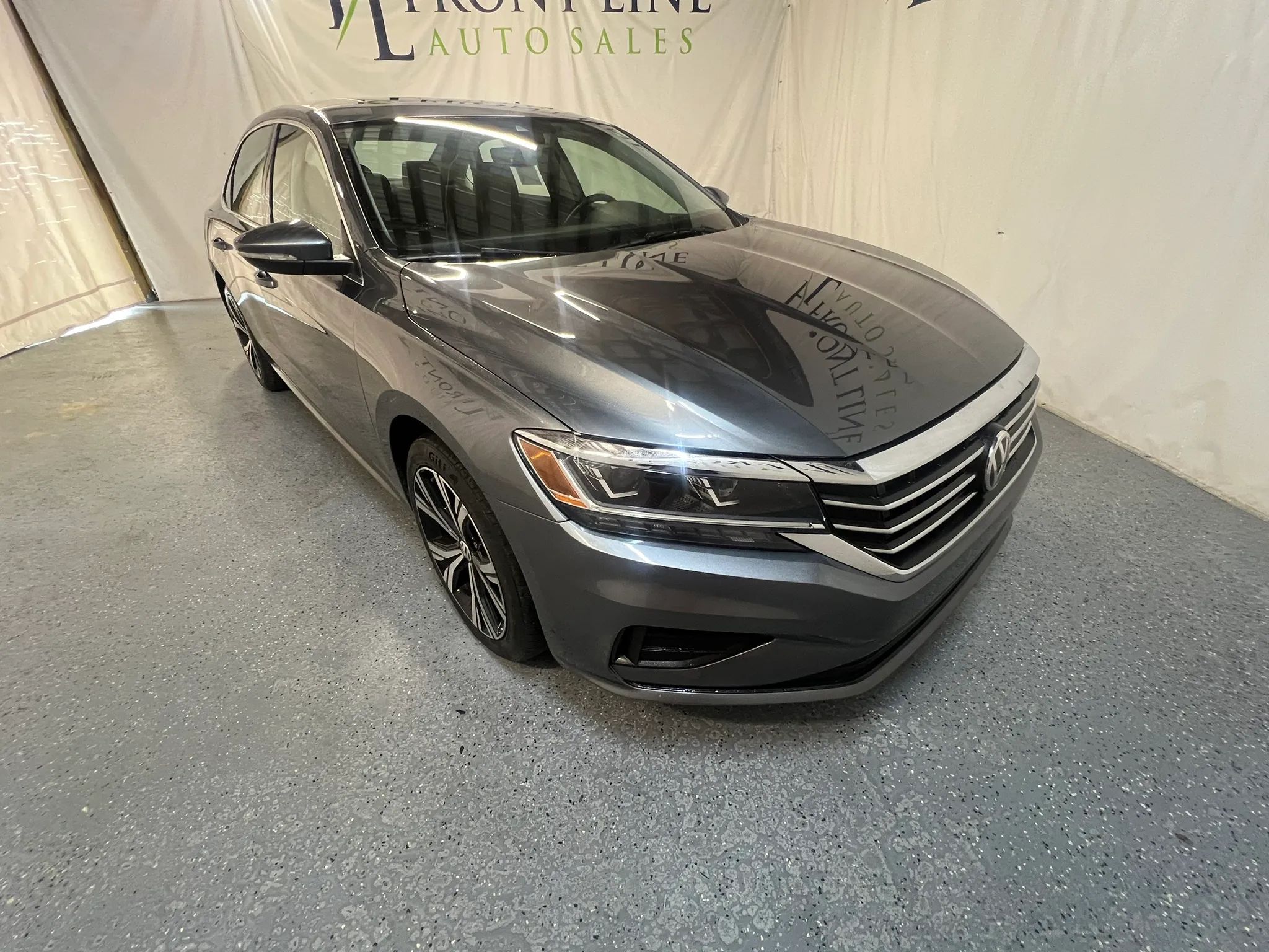 2022 Volkswagen Passat 2.0T SE Auto's photo