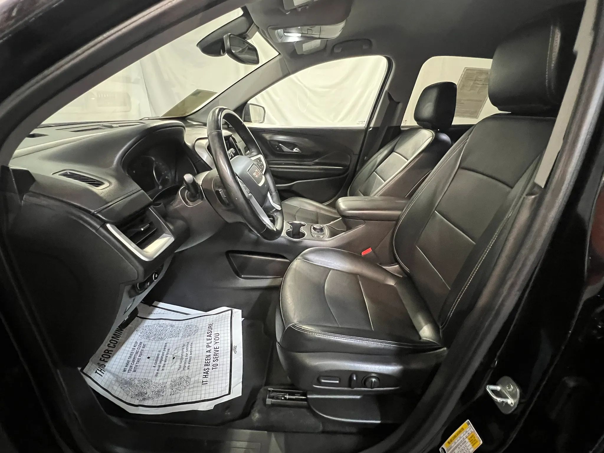 2023 GMC Terrain SLT - Photo 9
