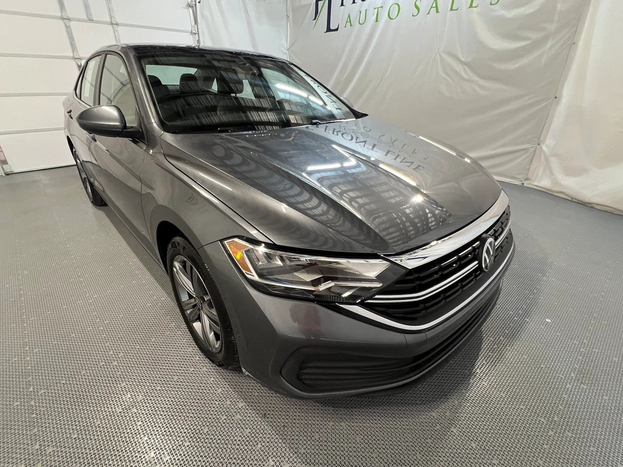 2023 Volkswagen Jetta SE w/ Sunroof delivered