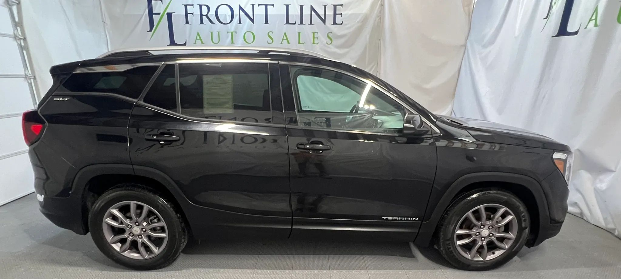 2023 GMC Terrain SLT - Photo 8
