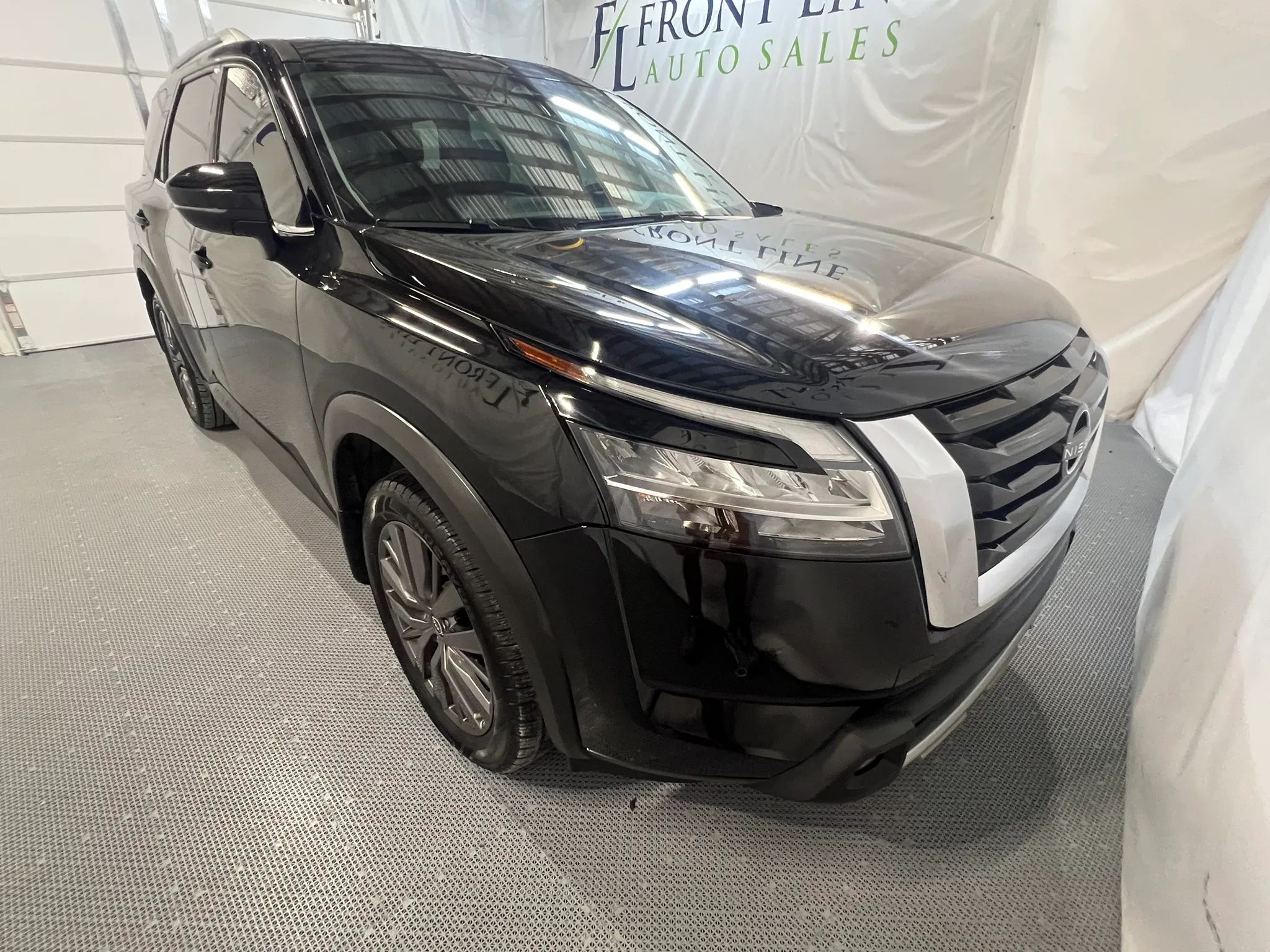 2023 Nissan Pathfinder SL delivered