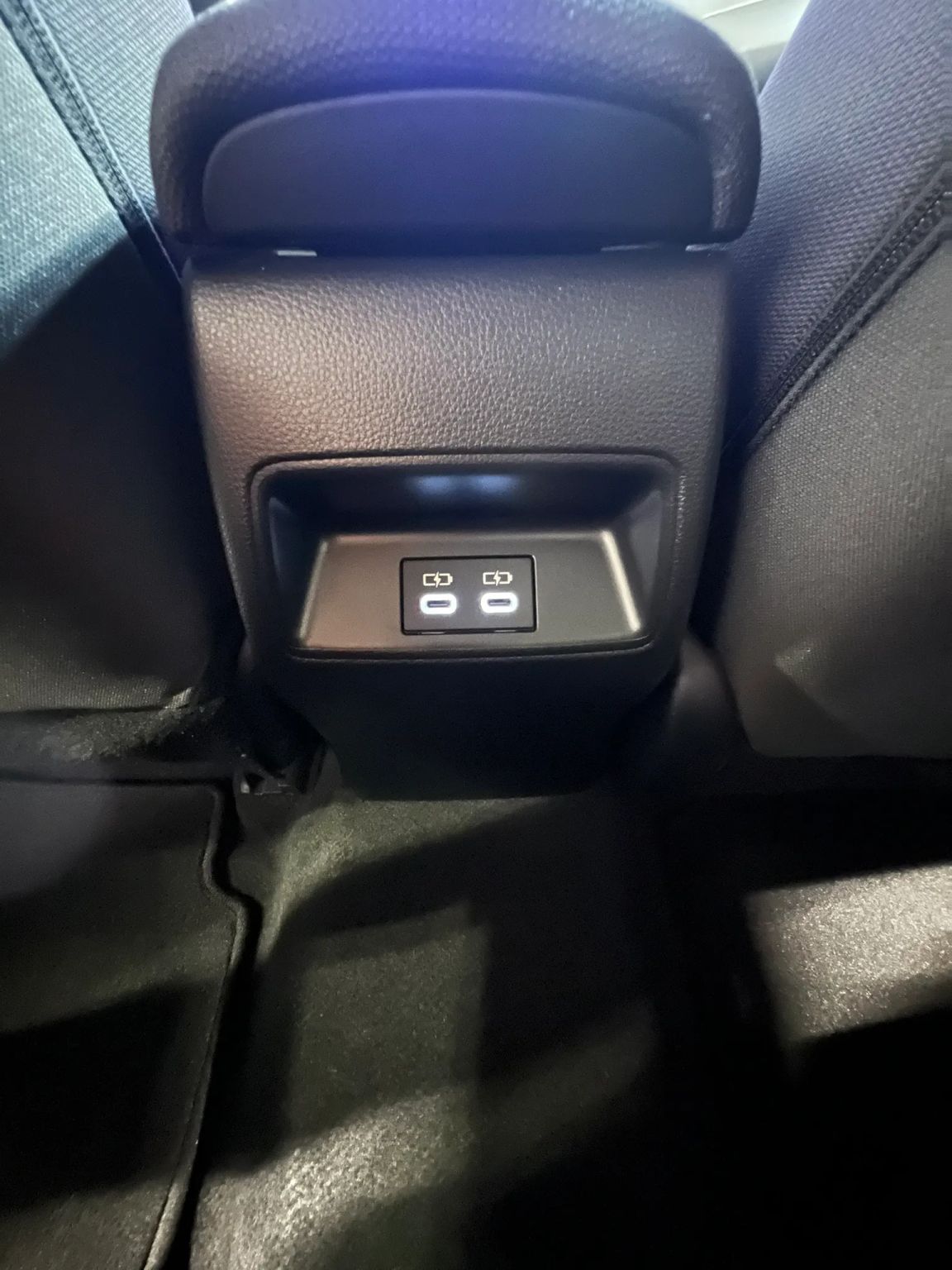 2025 Toyota Corolla LE - Photo 22